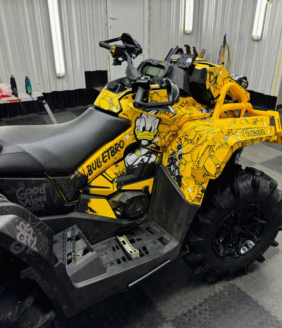 Комплект наклеек в индивидуальном дизайне для CAN-AM OUTLANDER G2