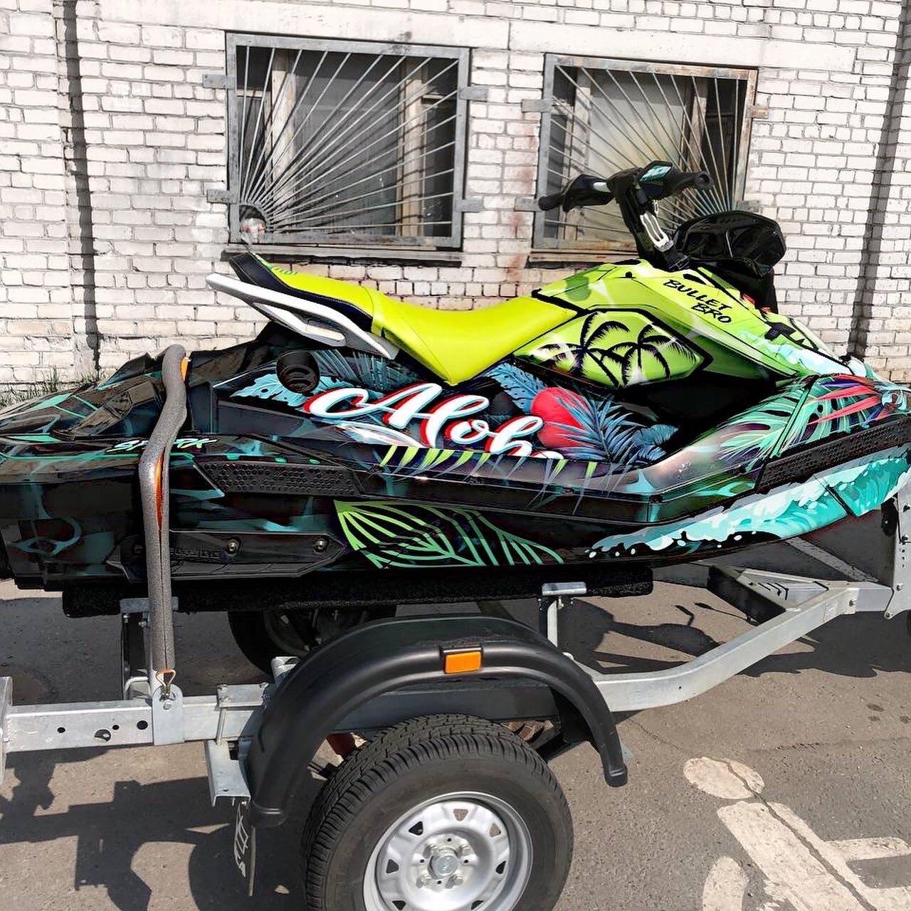 Комплект наклеек в дизайне Tropicana на SEA-DOO SPARK