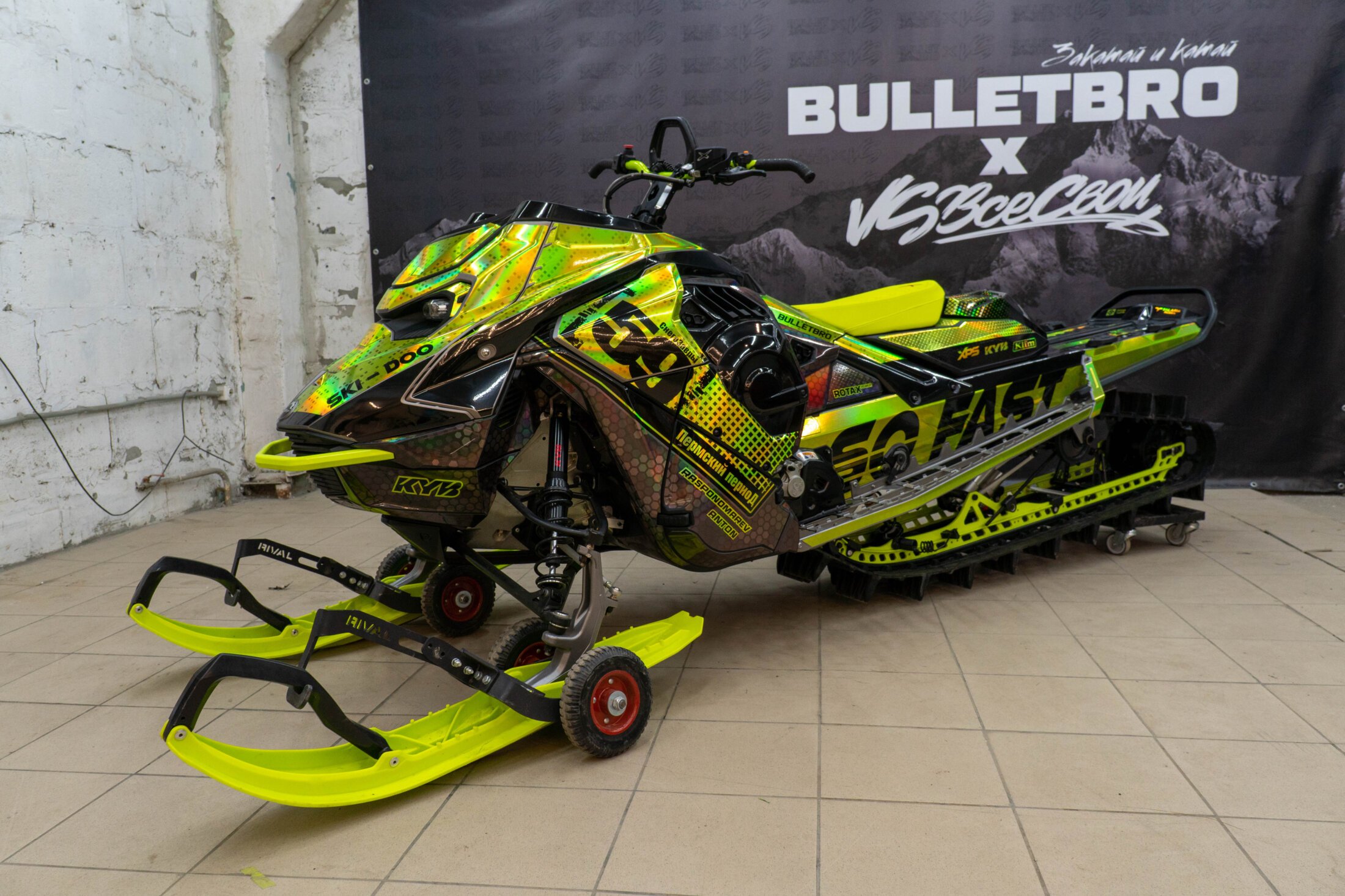 Комплект наклеек в дизайне Hex для SKI-DOO