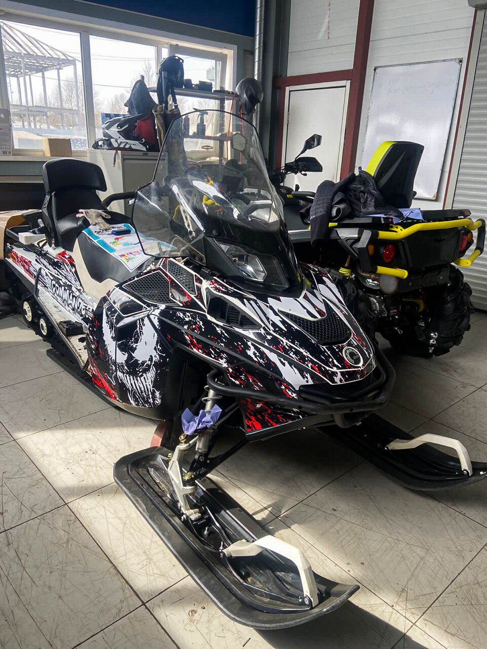 Комплект наклеек в дизайне Venom для SKI-DOO