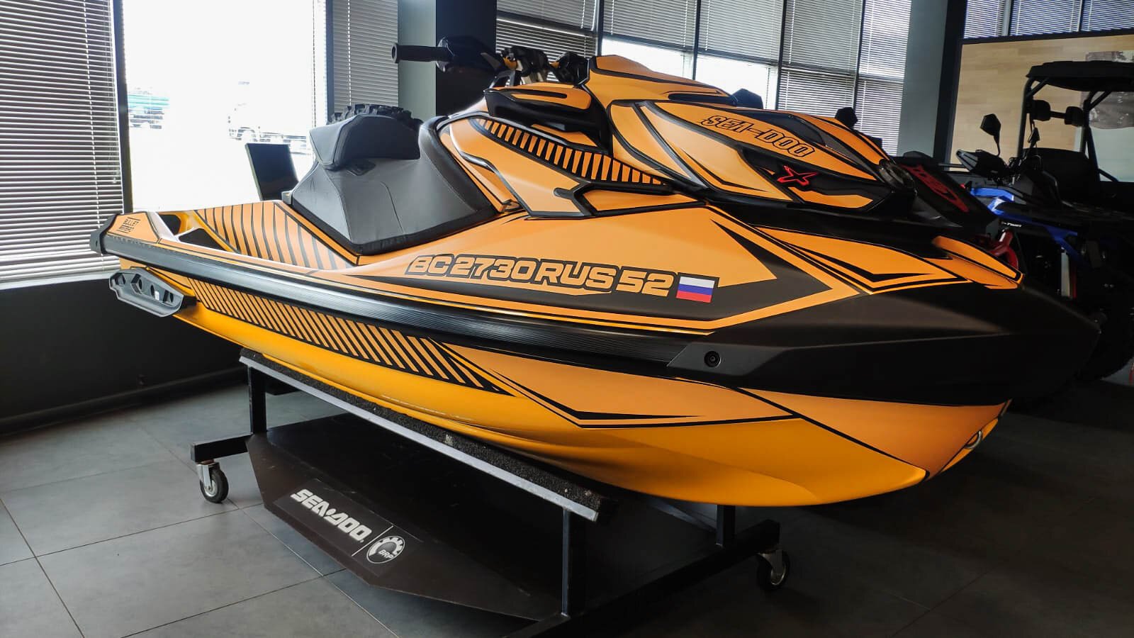 Комплект наклеек в дизайне Shredder для SKI-DOO