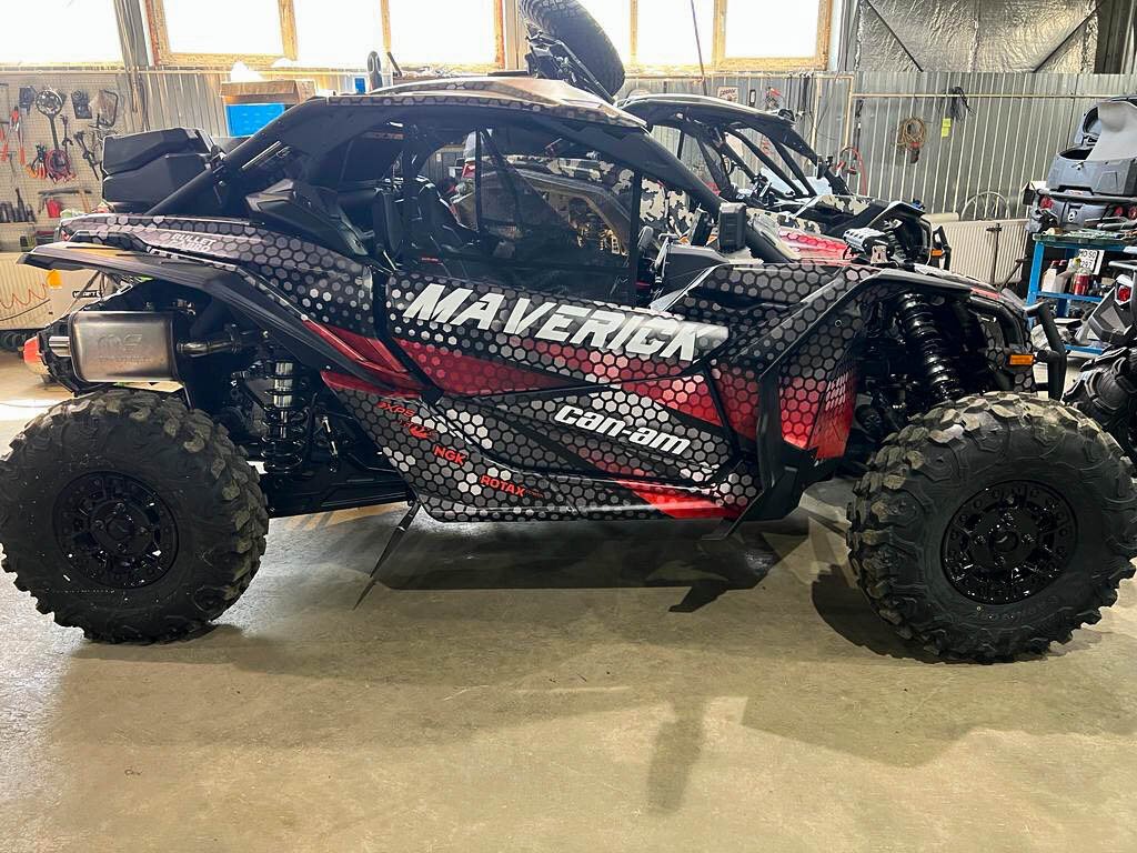 Комплект наклеек в дизайне Snake Camo для CAN-AM