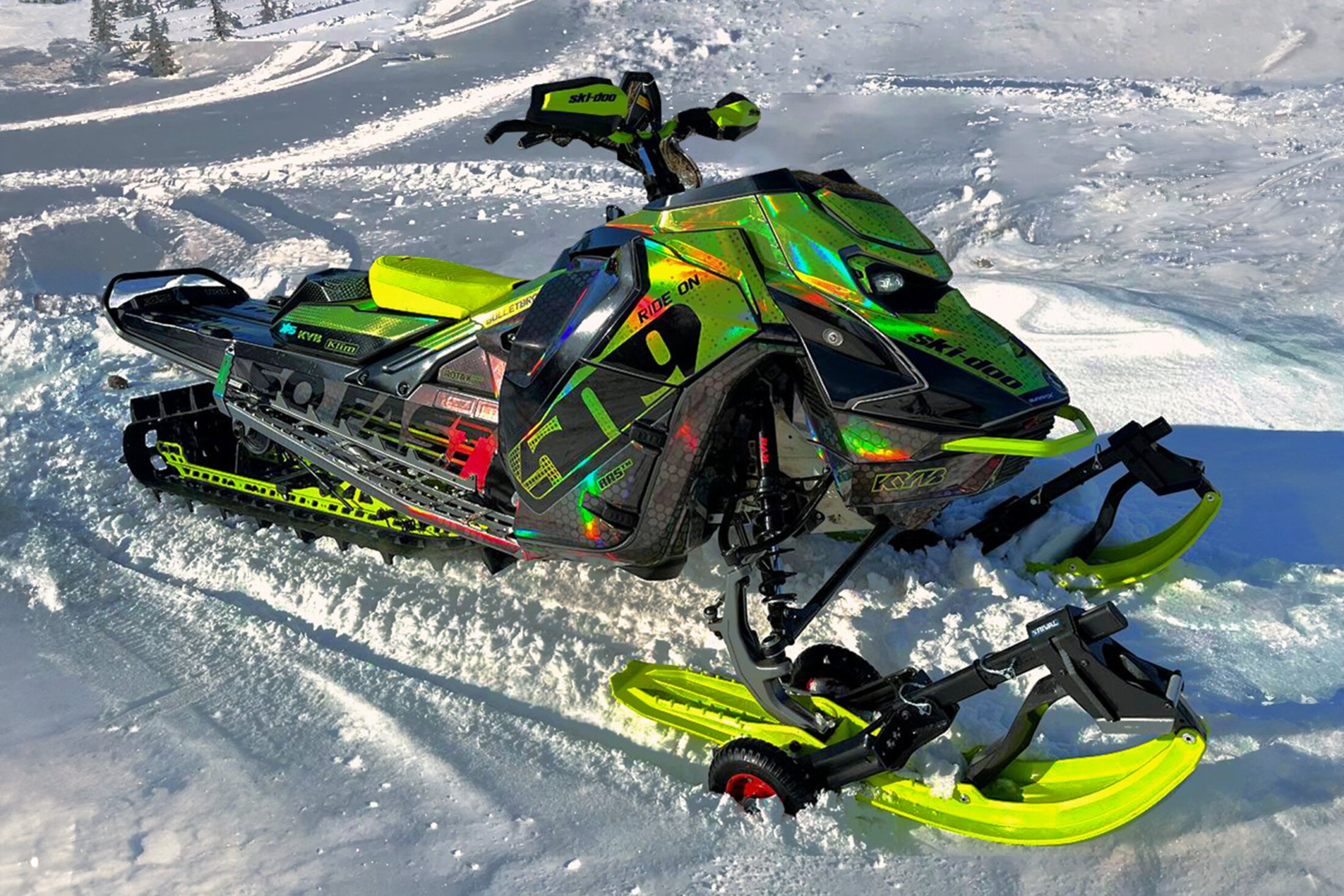 Комплект голографических наклеек в дизайне HEX для SKI-DOO