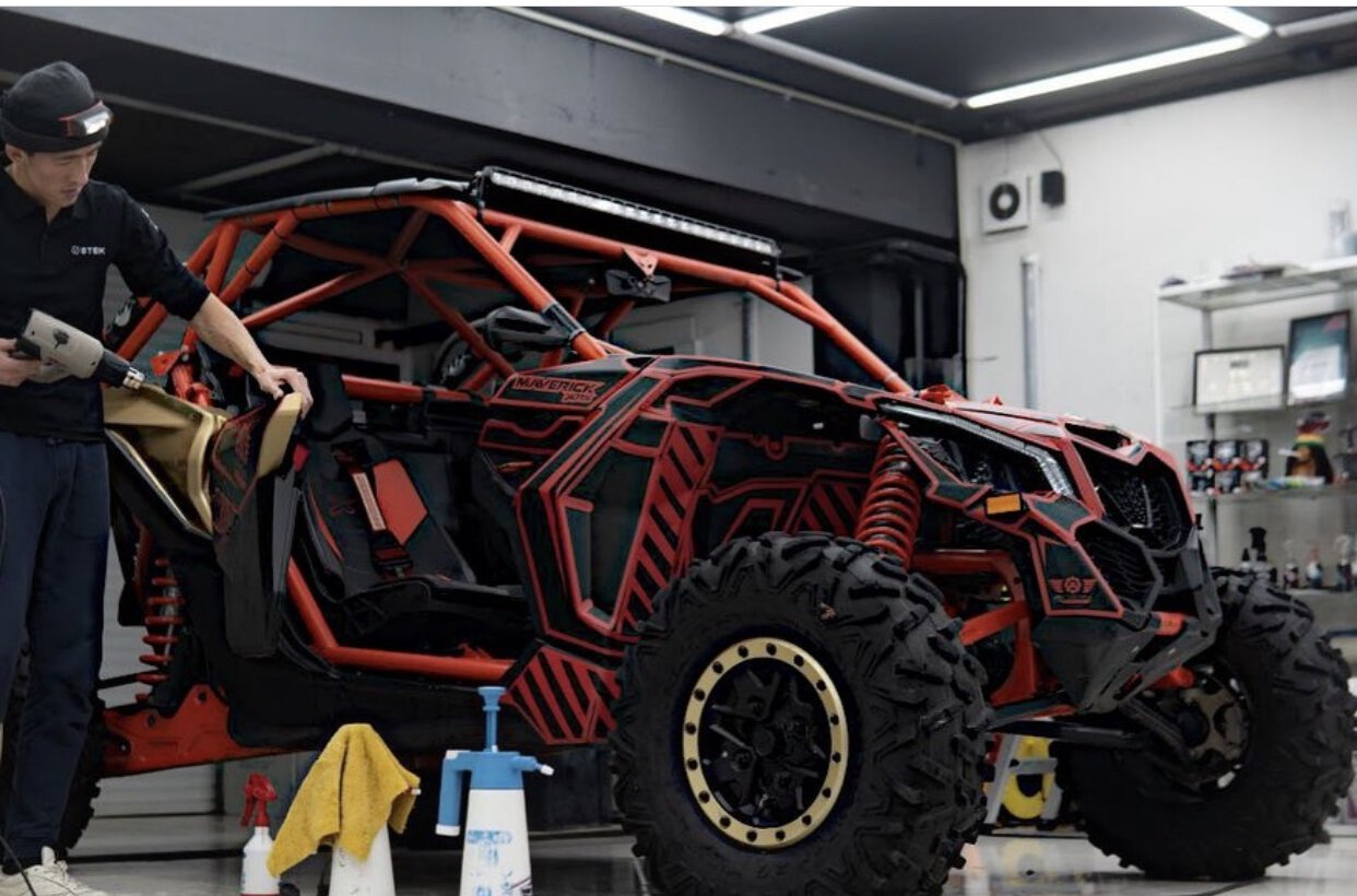 Комплект наклеек в дизайне SHREDDER на CAN-AM Maverick X3
