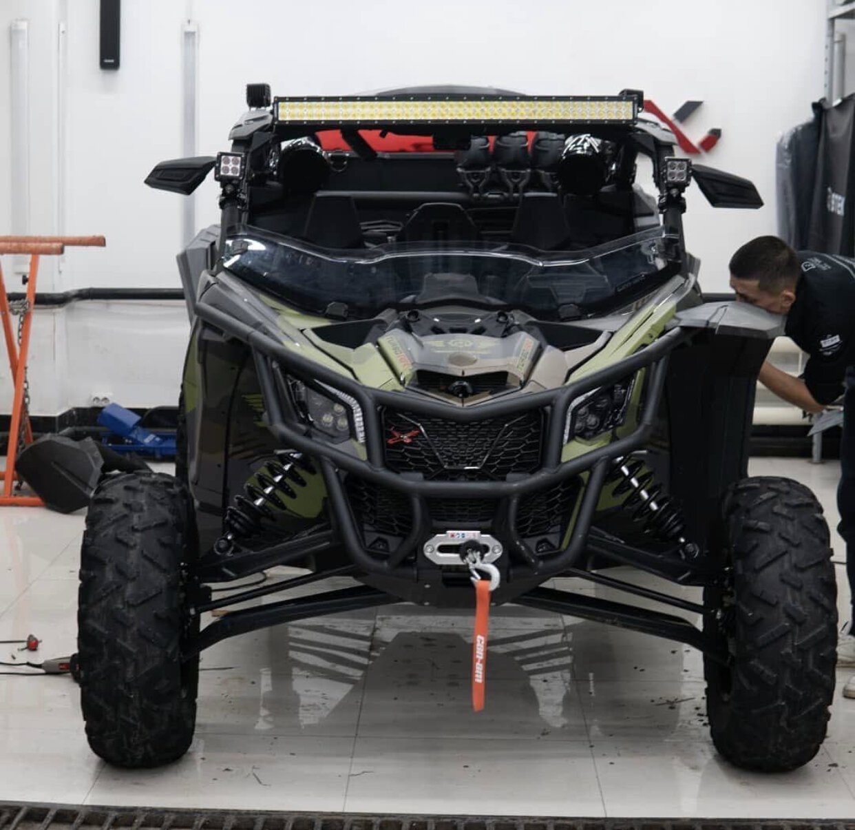 Комплект наклеек в дизайне CAMO на CAN-AM Maverick X3
