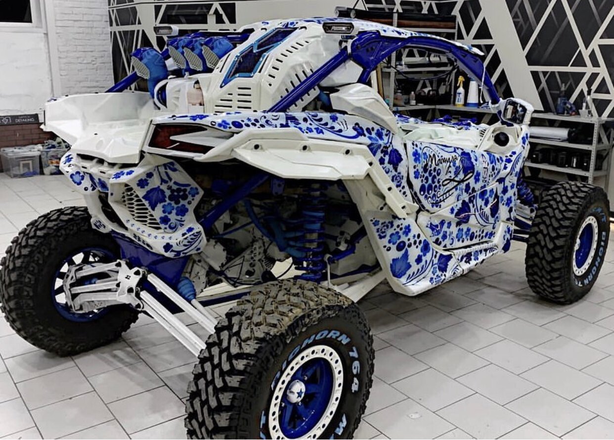 Комплект наклеек в дизайне Khokhloma для CAN-AM MAVERICK X3