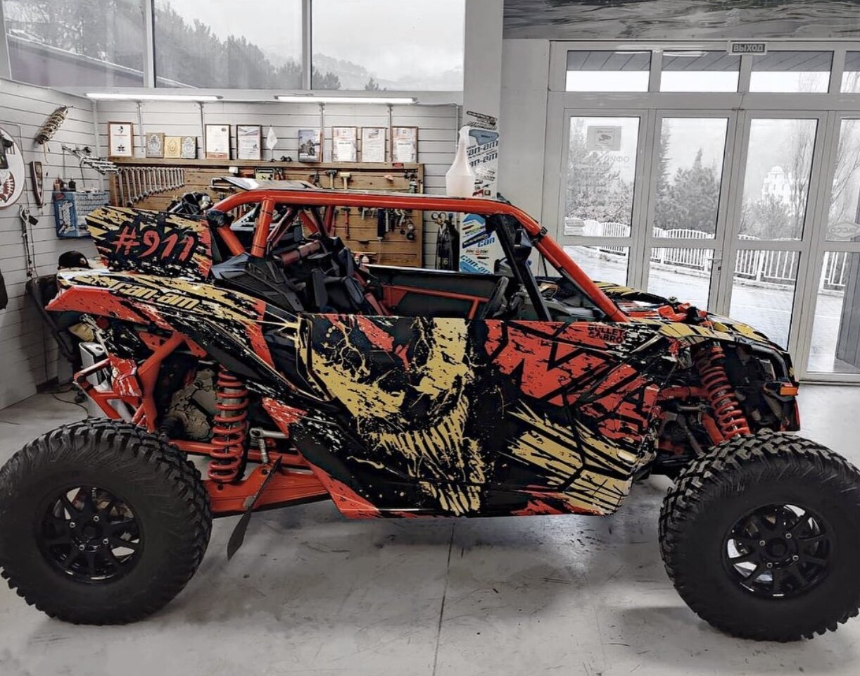 Комплект наклеек в дизайне "VENOM" для CAN-AM MAVERICK X3