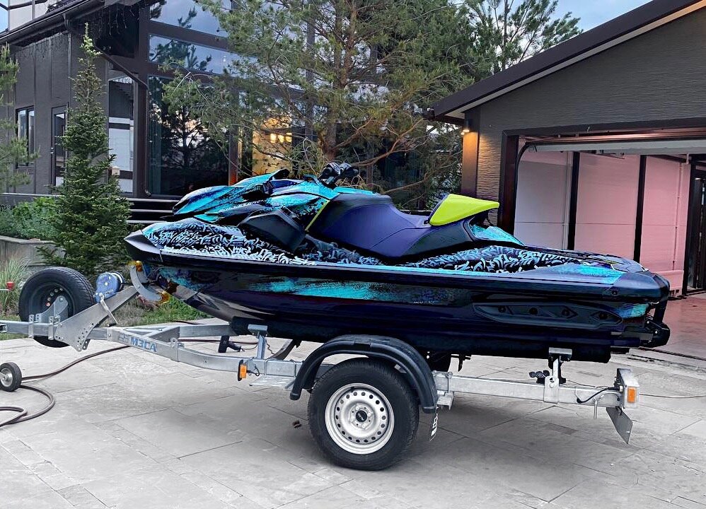 Комплект наклеек в дизайне BLACK LETTER для SEA-DOO