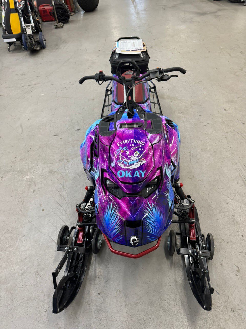 Комплект наклеек в индивидуальном дизайне на SKI-DOO REV-GEN5