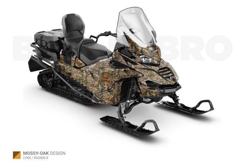 Коричневый