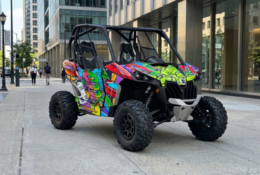 Комплект наклеек Crazy Rainbow на CAN-AM Maverick 1000R