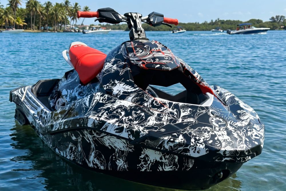 Наклейки пленка на гидроцикл BRP SEA-DOO SPARK