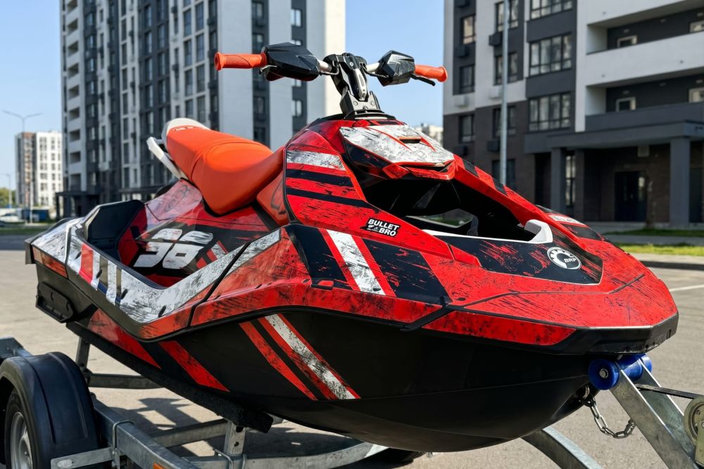 Наклейки пленка на гидроцикл BRP SEA-DOO SPARK