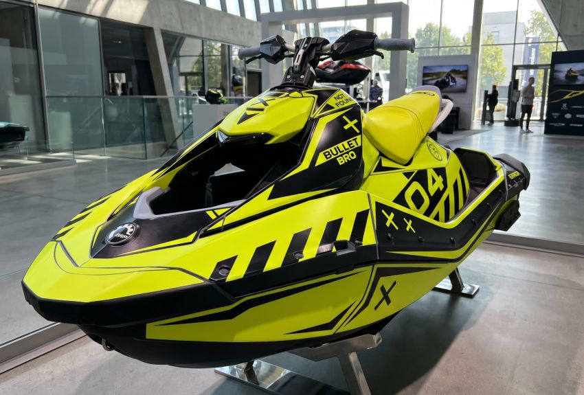 Наклейки пленка на гидроцикл BRP SEA-DOO SPARK