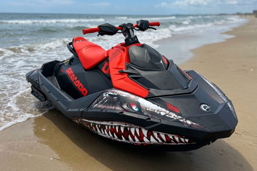 Наклейки пленка на гидроцикл BRP SEA-DOO SPARK