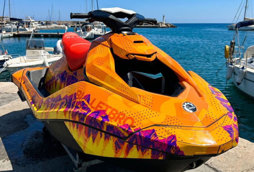 Наклейки пленка на гидроцикл BRP SEA-DOO SPARK