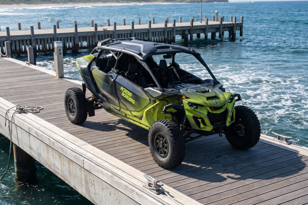Наклейки на багги Maverick R MAX