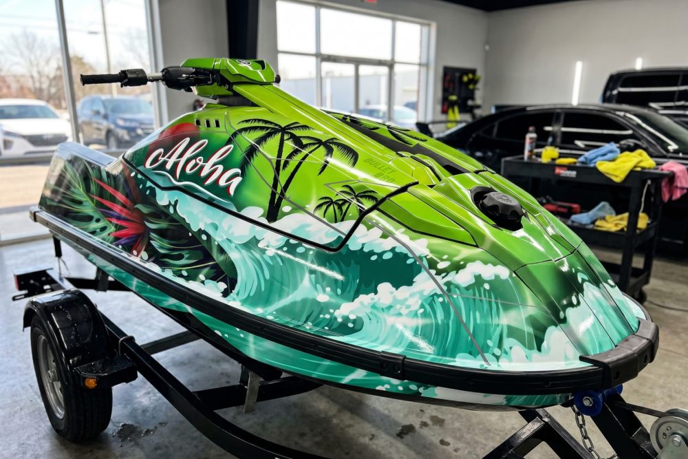 Наклейки пленка на гидроцикл YAMAHA Superjet