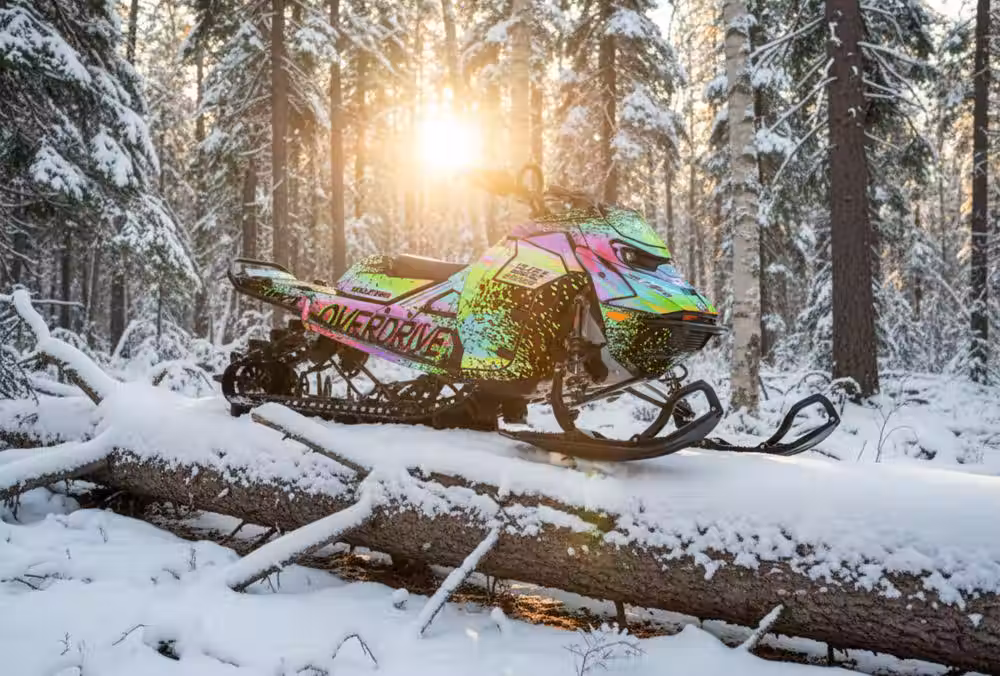 Комплект наклеек NOVIKOV #1 на Polaris Matryx