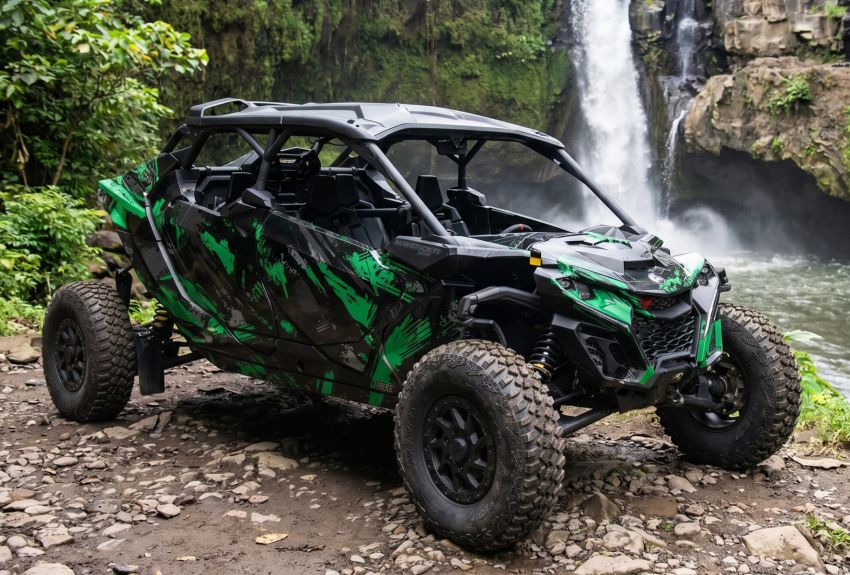 Комплект наклеек NEVOLIN BUDDY на CAN-AM Maverick R 2024+