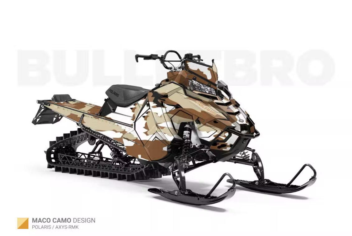Камуфляжная графика Bulletbro на утилитарном снегоходе для охоты