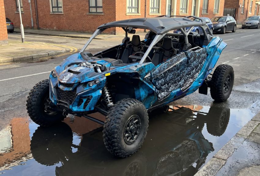 Комплект наклеек BlackLetter на CAN-AM Maverick R MAX