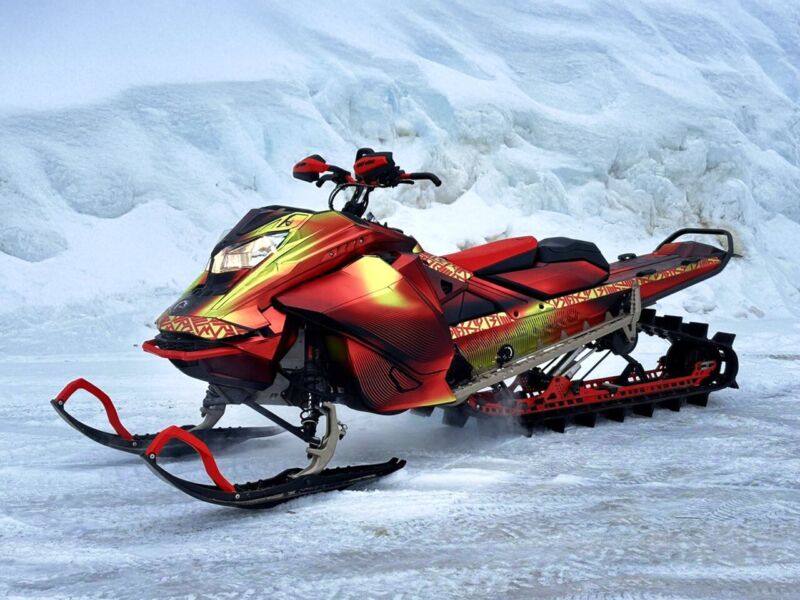 100-th SKI-DOO · REV-GEN4 2021-2022