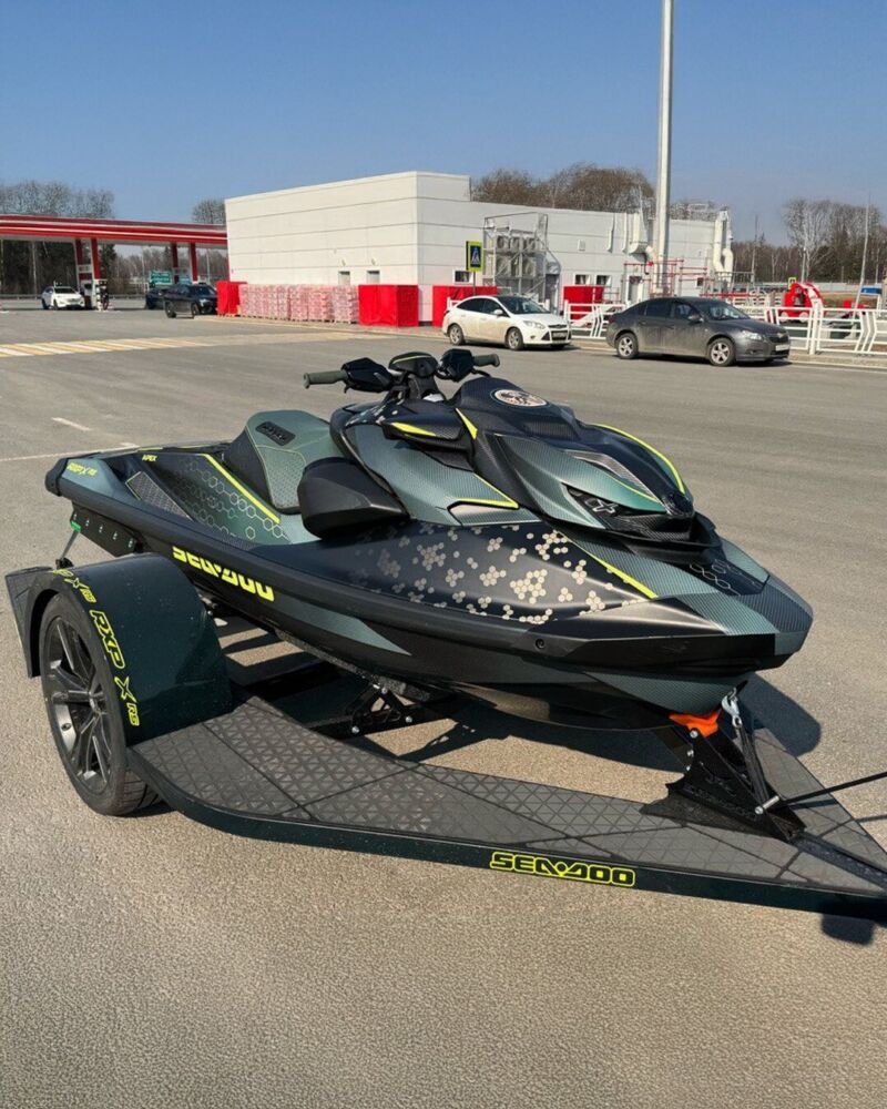 Индивидуальный дизайн SEA-DOO · RXP-X 2021+