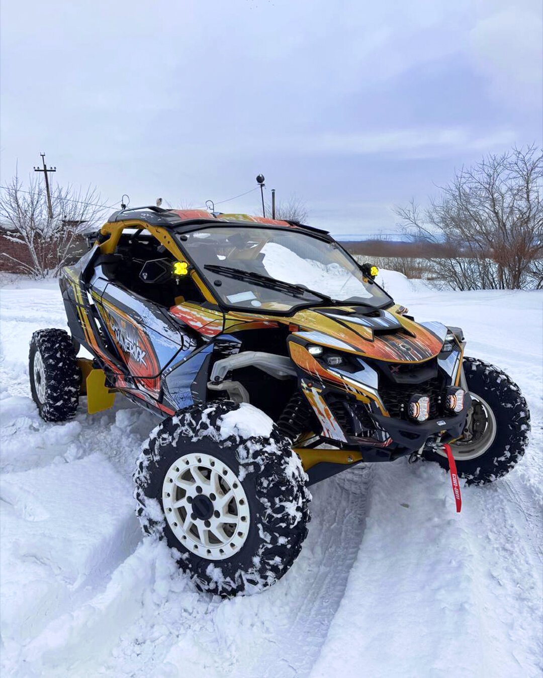 OLD SCHOOL на CAN-AM MAVERICK R 2024+