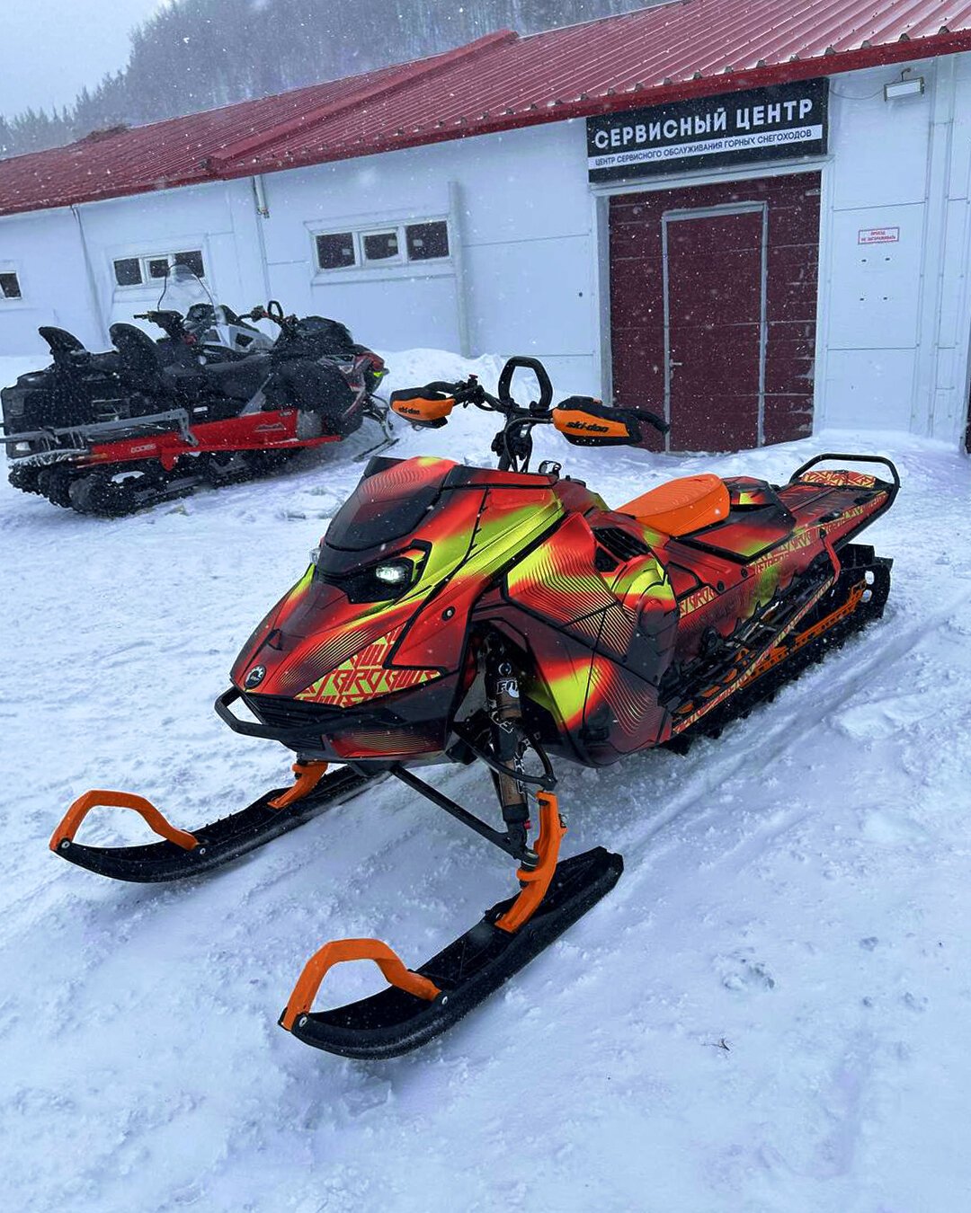 100-th на SKI-DOO REV-GEN5