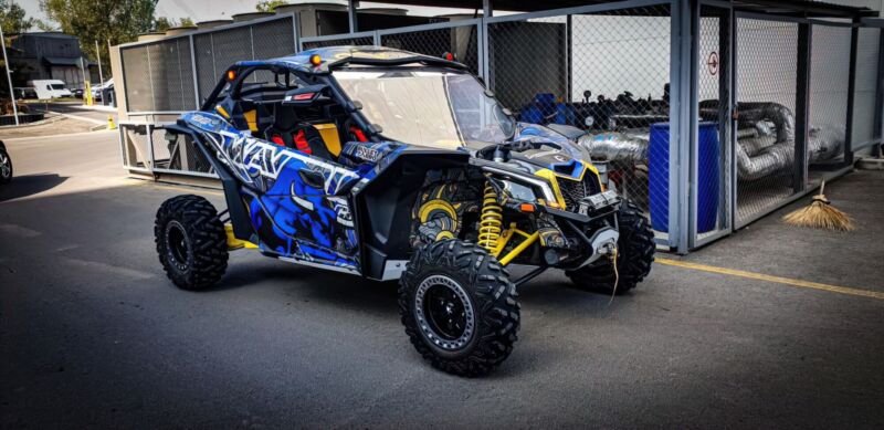 Bull Power CAN-AM · MAVERICK X3