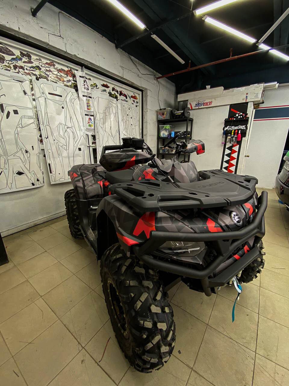 Crazy Graffity на CFMOTO CFORCE 600 2020-2022