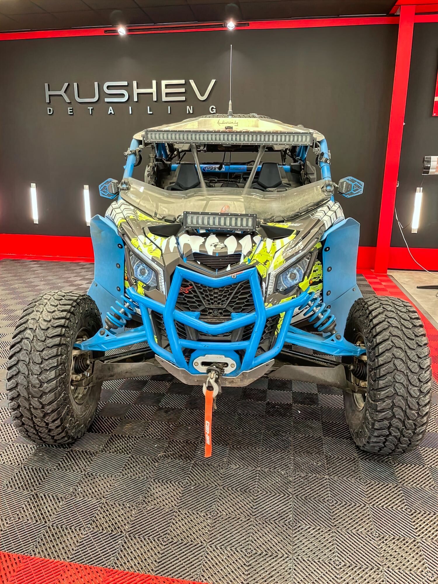 Venom на CAN-AM MAVERICK X3