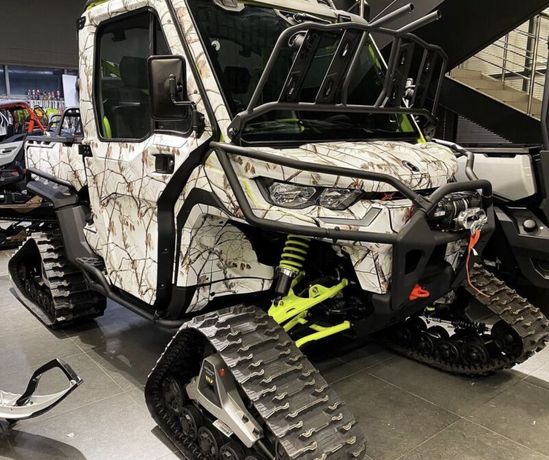 White Trees CAN-AM · TRAXTER PRO
