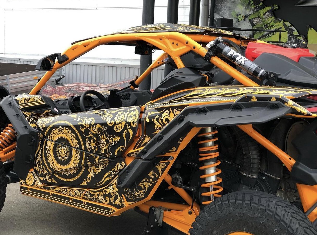 Индивидуальный дизайн на CAN-AM MAVERICK X3