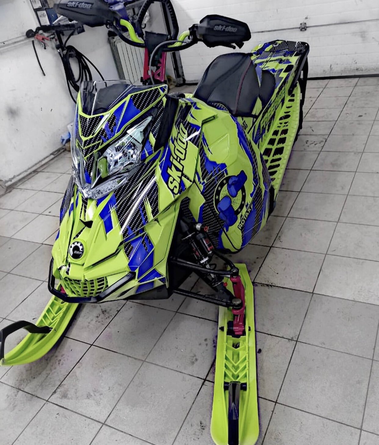 Grizzly на SKI-DOO REV-XM