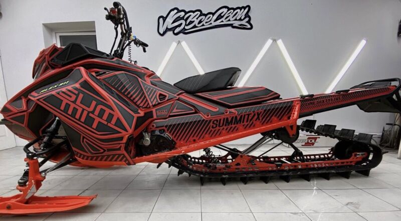 Shredder SKI-DOO · REV-GEN4