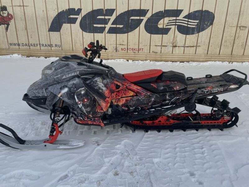 Индивидуальный дизайн SKI-DOO · REV-GEN4 2021-2022