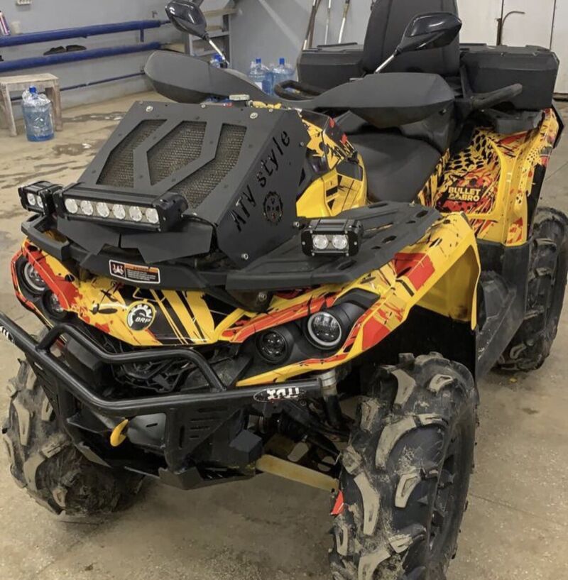 Индивидуальный дизайн CAN-AM · OUTLANDER G2 XMR
