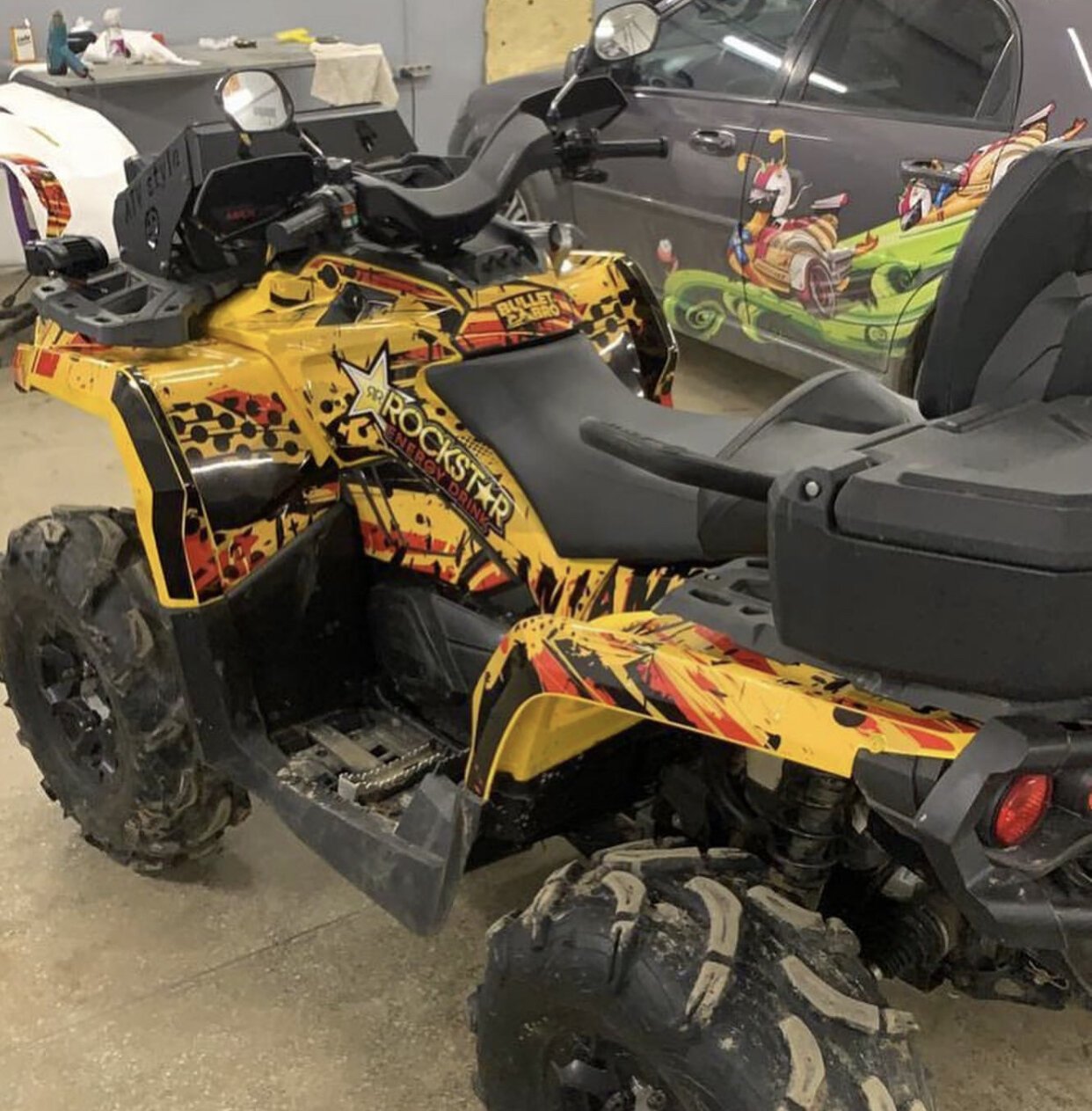Индивидуальный дизайн на CAN-AM OUTLANDER G2 XMR
