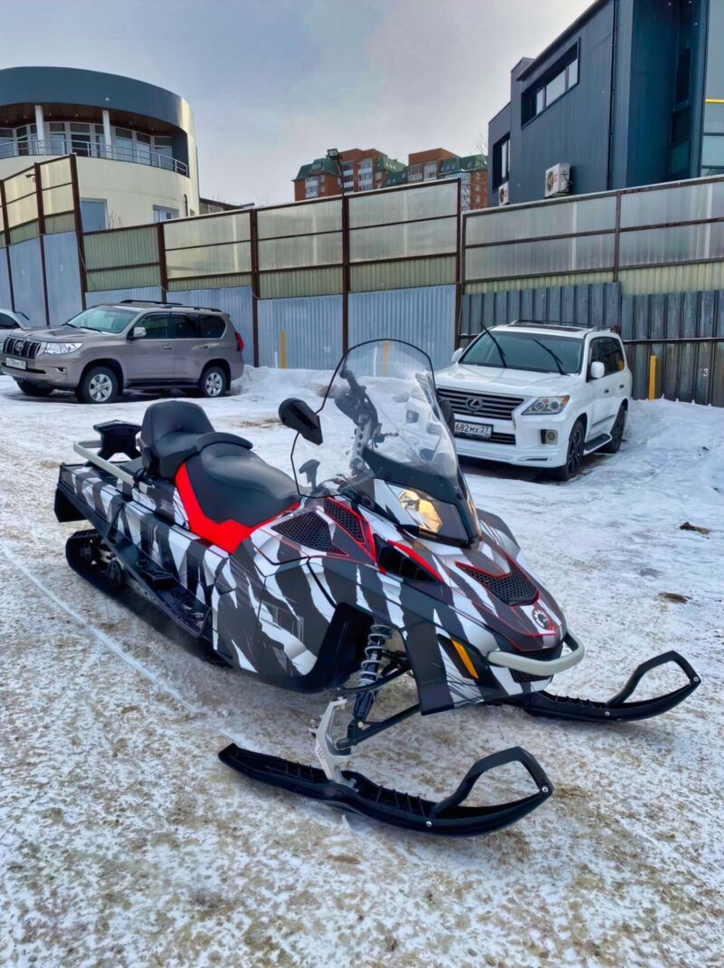Sharp Teeth SKI-DOO · REV-XU