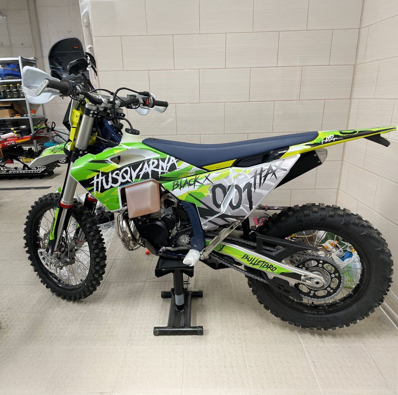 Black-x на HUSQVARNA