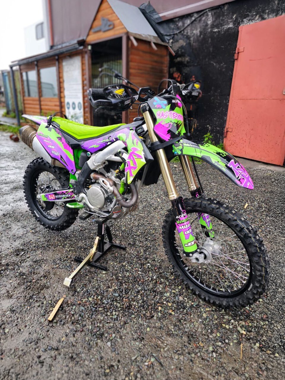 Индивидуальный дизайн на KAWASAKI