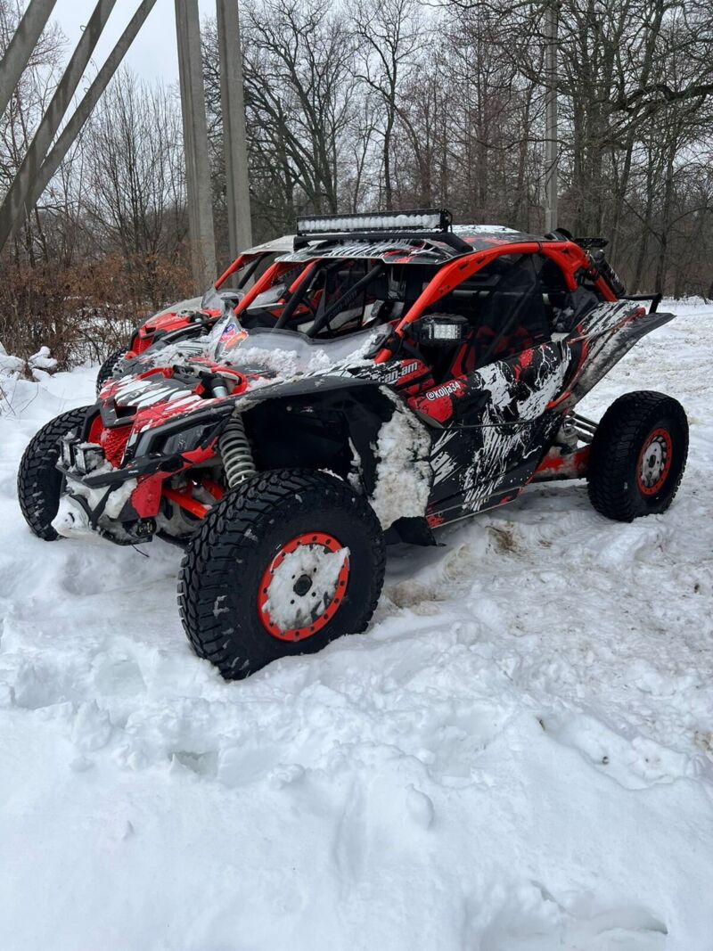 Venom CAN-AM · MAVERICK X3