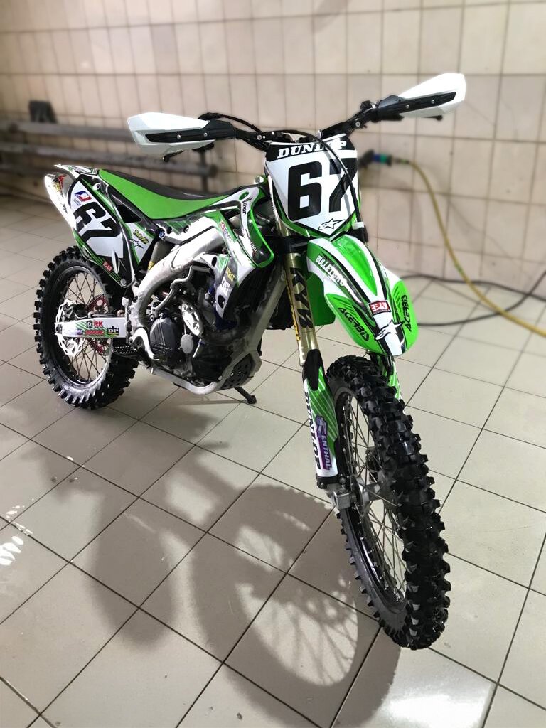 Индивидуальный дизайн на KAWASAKI KXF 450 2012