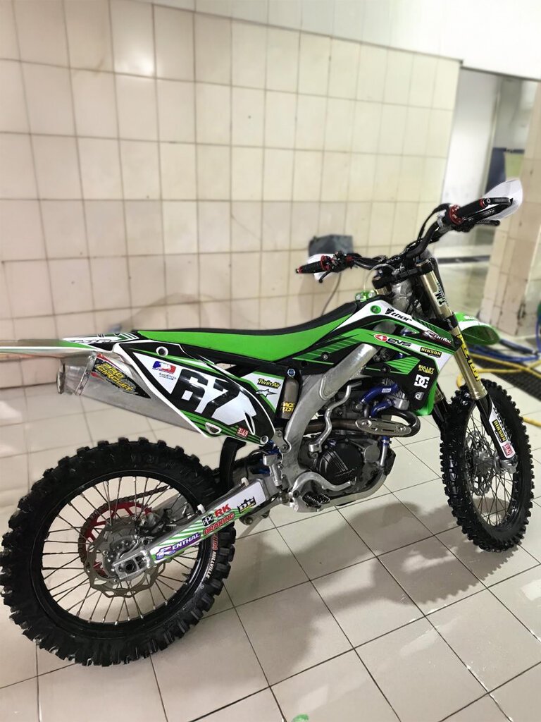 Индивидуальный дизайн на KAWASAKI KXF 450 2012