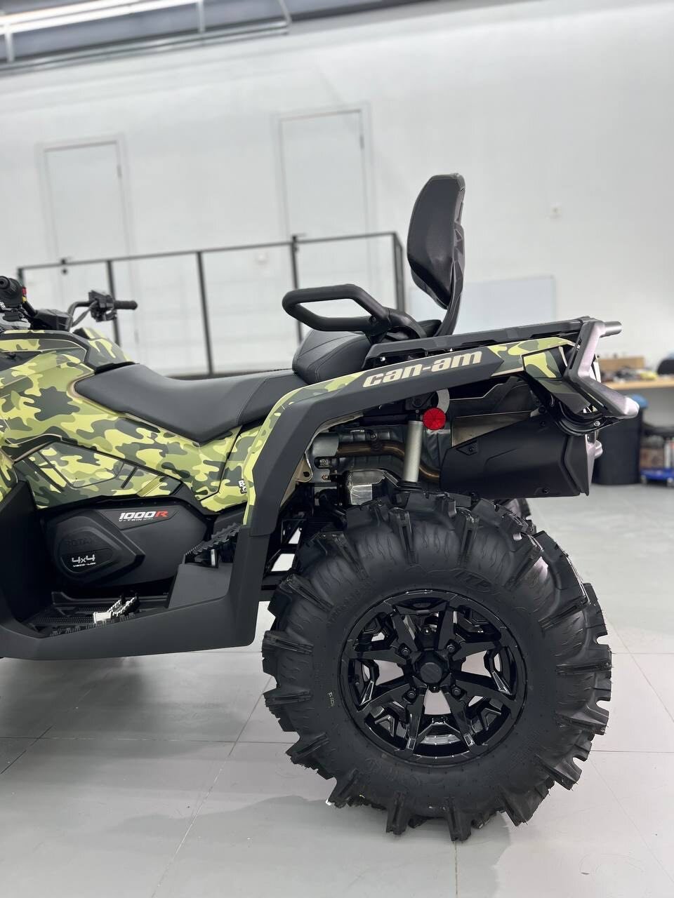 Maco Camo на CAN-AM OUTLANDER G2 XMR